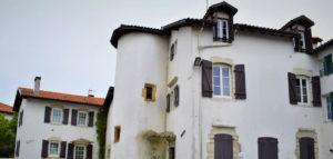 Photo du village D'Urt - tiré du site http://www.hasparren-tourisme.fr