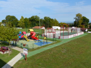 Photo aérienne du city stade de Urt
