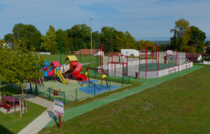 Photo aérienne du city stade de Urt